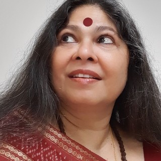 Psychic Asha
